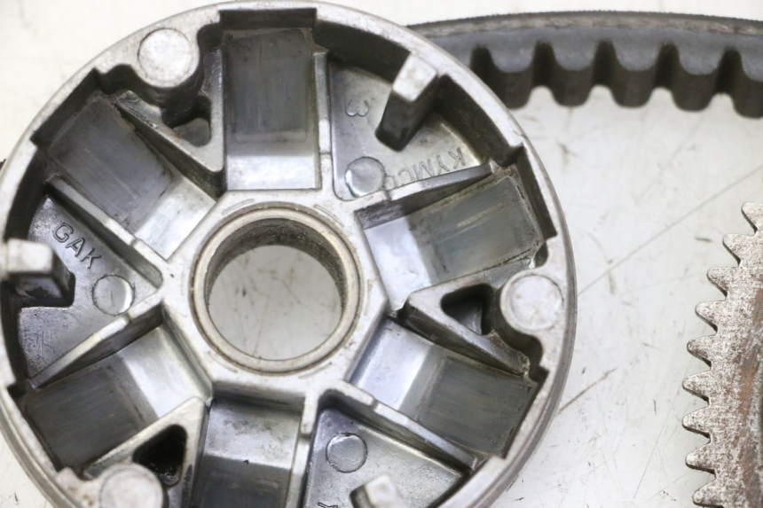 photo de VARIATORE KYMCO LIKE 4T 50 (2019 - 2025) - Stato della superficie e materiale