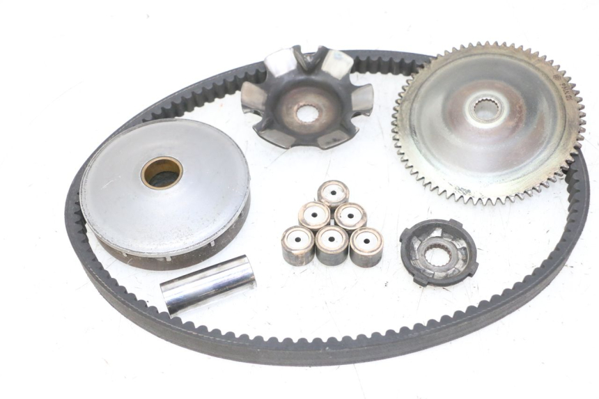 photo de VARIATORE PIAGGIO NEW TYPHOON 50 (2010 - 2017) - Dettagli dei punti di fissaggio