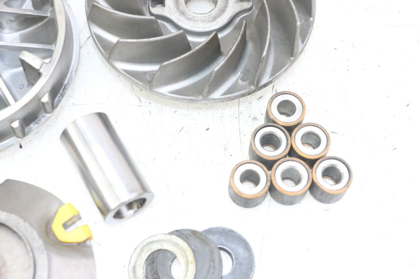 photo de VARIATORE GILERA NEXUS 125 (2009 - 2013) - Dettagli dei punti di fissaggio