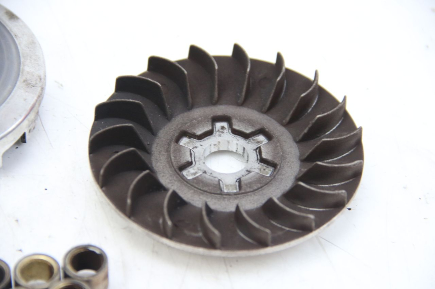 photo de VARIATORE TNT MOTOR OTTO 2T 50 (2012 - 2018) - Dettagli dei punti di fissaggio