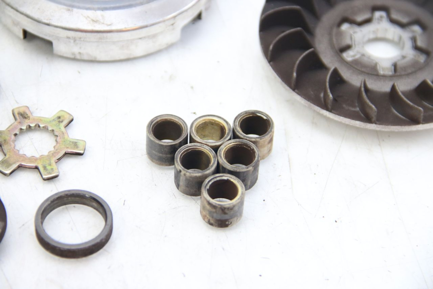 photo de VARIATORE TNT MOTOR OTTO 2T 50 (2012 - 2018) - Stato della superficie e materiale