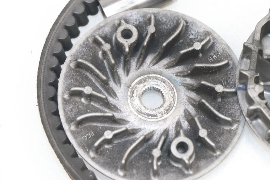 photo de VARIATORE HONDA PCX (JF28) 125 (2009 - 2011) - Dettagli dei punti di fissaggio