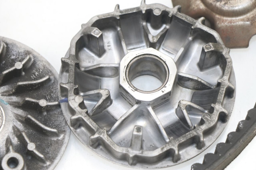 photo de VARIATORE HONDA PCX (JF28) 125 (2009 - 2011) - Stato della superficie e materiale