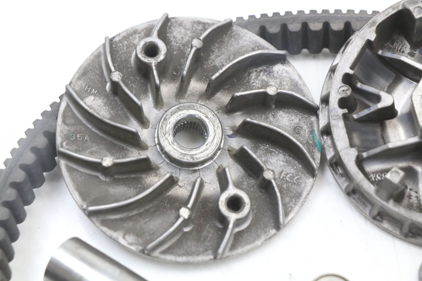 photo de VARIATORE HONDA PCX (JF47) 125 (2012 - 2013) - Zoom sullo stato d'uso