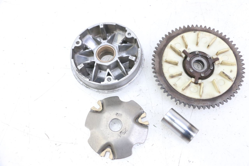 photo de VARIATORE PEUGEOT KISBEE 4T 50 (2010 - 2017) - Dettagli dei punti di fissaggio