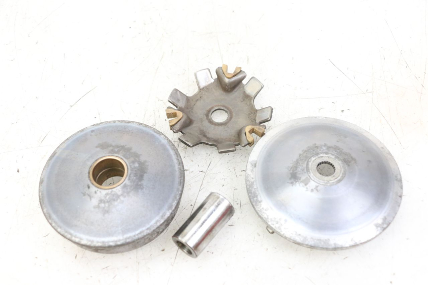 photo de VARIATORE PEUGEOT SPEEDFIGHT 3 LC 2T 50 (2009 - 2015) - Primo piano tecnico