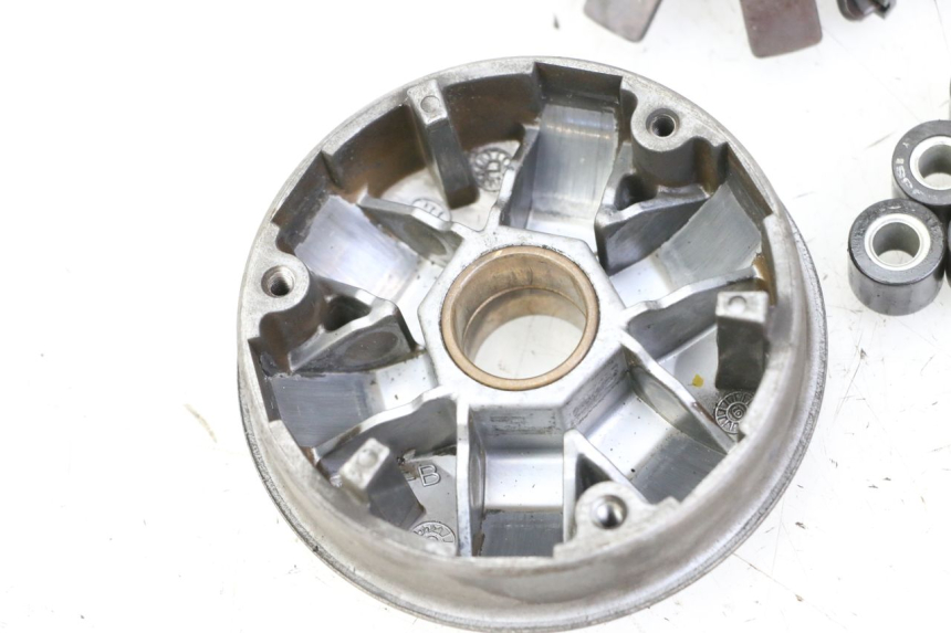 photo de VARIATORE PEUGEOT TKR TREKKER FURIOUS 50 (2005 - 2014) - Dettagli dei punti di fissaggio