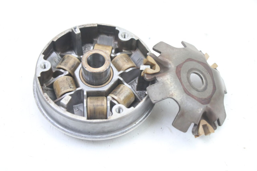 photo de VARIATORE PEUGEOT TREKKER TKR 50 (2005 - 2014) - Primo piano tecnico