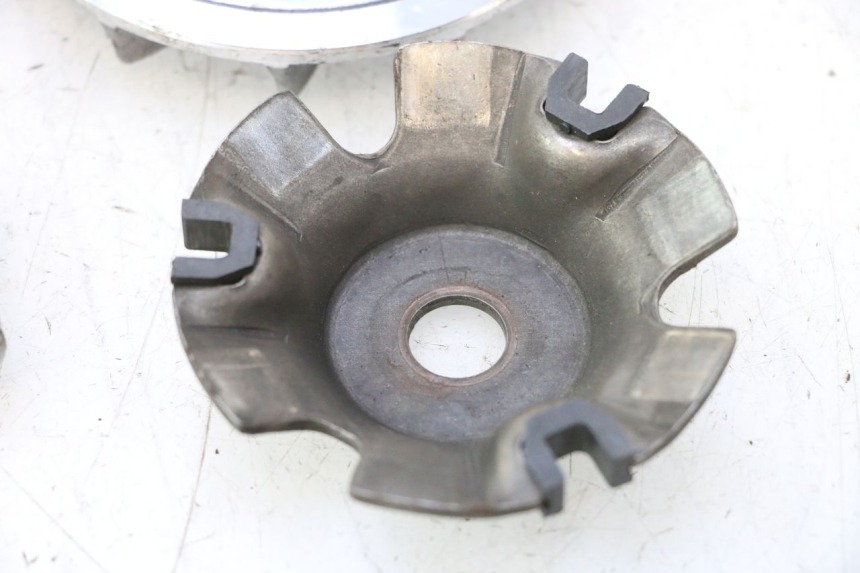 photo de VARIATORE YIYING RETRO 125 (2008 - 2018) - Stato della superficie e materiale
