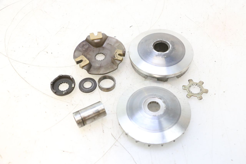 photo de VARIATORE KEEWAY RY6 2T 50 (2011 - 2019) - Altra angolazione