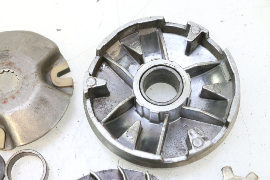 photo de VARIATORE KEEWAY RY6 2T 50 (2011 - 2019) - Marcature e riferimenti originali