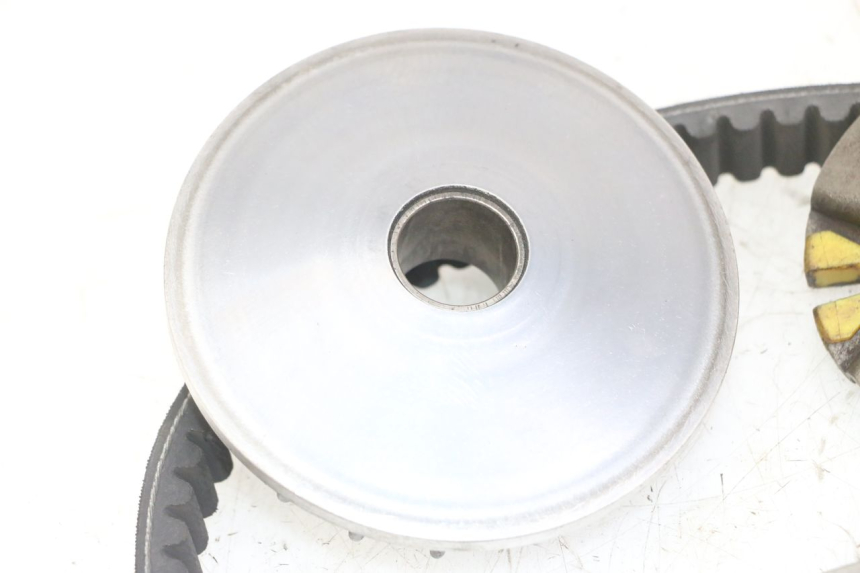 photo de VARIATORE PEUGEOT SATELIS 125 (2013 - 2018) - Primo piano tecnico