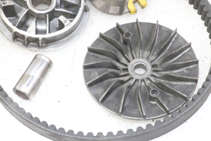 photo de VARIATORE PEUGEOT SATELIS 125 (2013 - 2018) - Stato della superficie e materiale