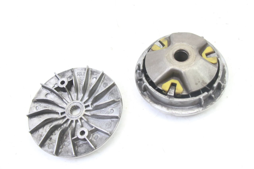 photo de VARIATORE PEUGEOT SATELIS 125 (2013 - 2018) - Zoom sullo stato d'uso