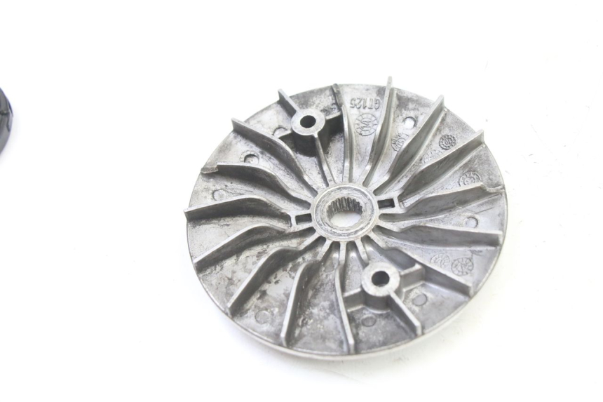 photo de VARIATORE PEUGEOT SATELIS 125 (2013 - 2018) - Dettagli dei punti di fissaggio