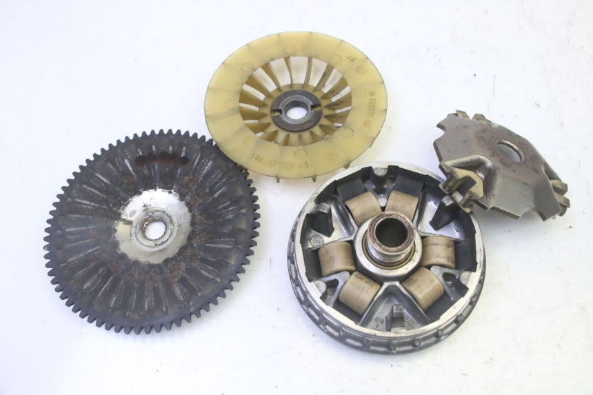 photo de VARIATORE PEUGEOT SATELIS 125 (2006 - 2009) - Zoom sullo stato d'uso