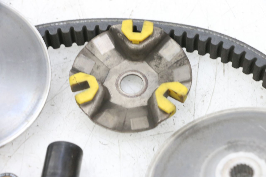 photo de VARIATORE PEUGEOT SATELIS 125 (2013 - 2018) - Primo piano tecnico