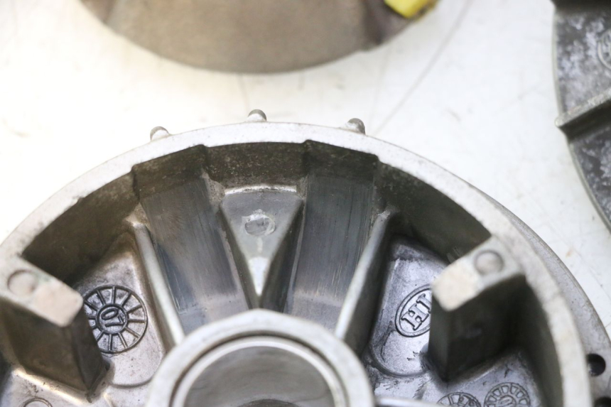 photo de VARIATORE PEUGEOT SATELIS 125 (2013 - 2018) - Marcature e riferimenti originali