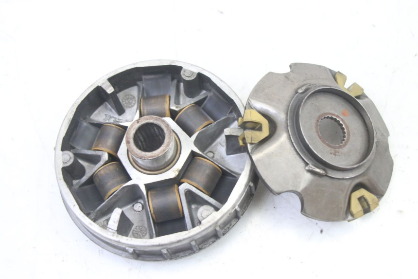 photo de VARIATORE APRILIA SCARABEO GT TOURING 125 (1999 - 2005) - Altra angolazione