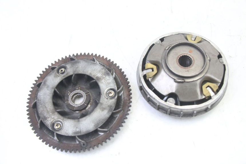 photo de VARIATORE APRILIA SCARABEO GT TOURING 125 (1999 - 2005) - Primo piano tecnico