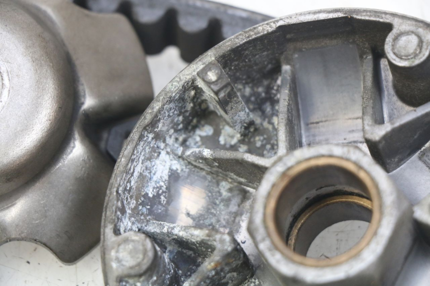 photo de VARIATORE APRILIA SCARABEO 100 (2003 - 2012) - Caratteristiche distintive