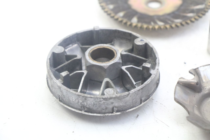 photo de VARIATORE APRILIA SCARABEO 100 (2003 - 2012) - Altra angolazione