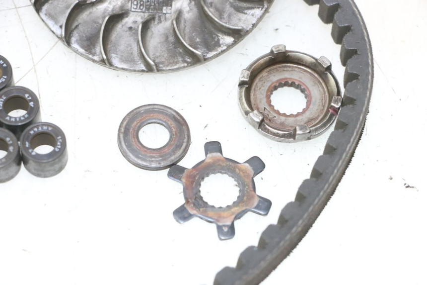 photo de VARIATORE YAMAHA SLIDER 50 (1999 - 2004) - Altra vista dell'articolo