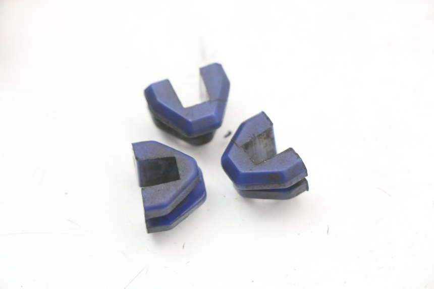 photo de VARIATORE APRILIA SR CARB LC 2T 50 (2004 - 2012) - Dettagli dei punti di fissaggio