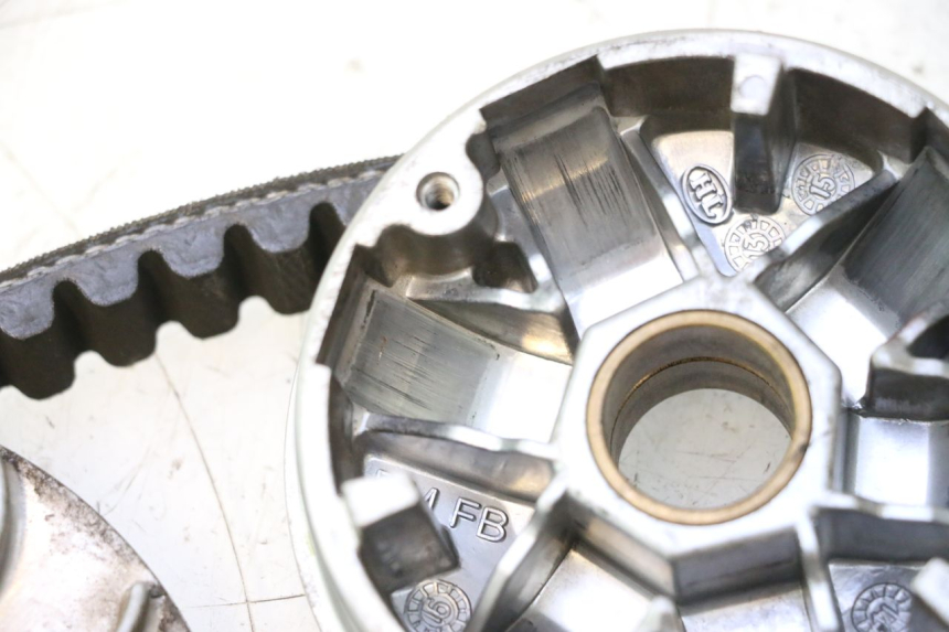 photo de VARIATORE PEUGEOT STREETZONE NAKED 2T 50 (2014 - 2018) - Ispezione visiva dettagliata