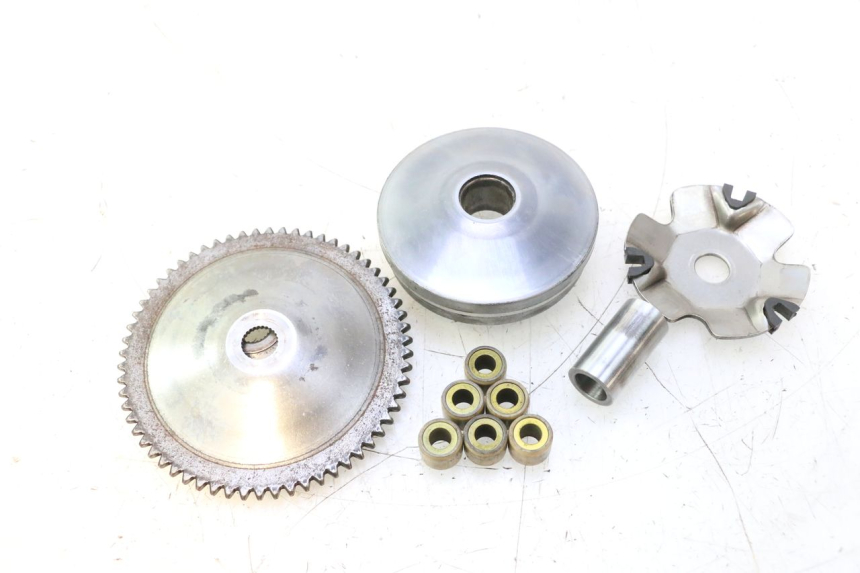 photo de VARIATORE KYMCO SUPER 8 2T 50 (2007 - 2013) - Dettagli dei punti di fissaggio
