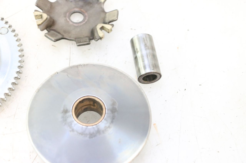 photo de VARIATORE PEUGEOT TREKKER TKR 50 (2005 - 2014) - Primo piano tecnico