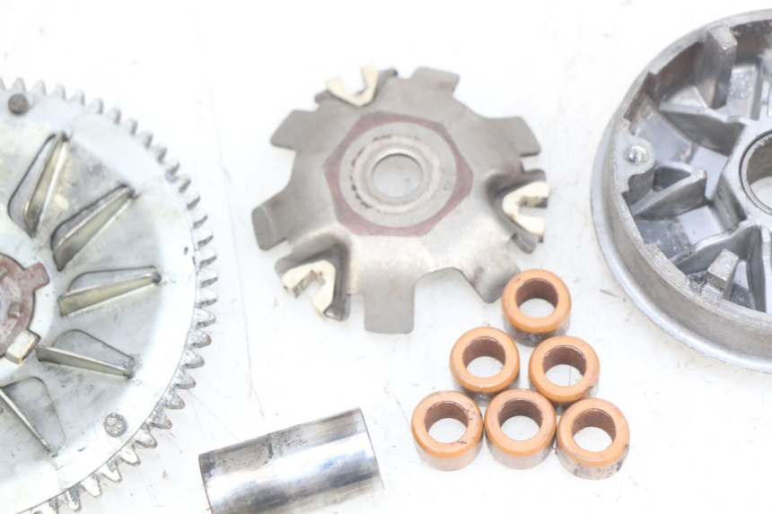 photo de VARIATORE PEUGEOT TREKKER 50 (1998 - 2004) - Stato della superficie e materiale