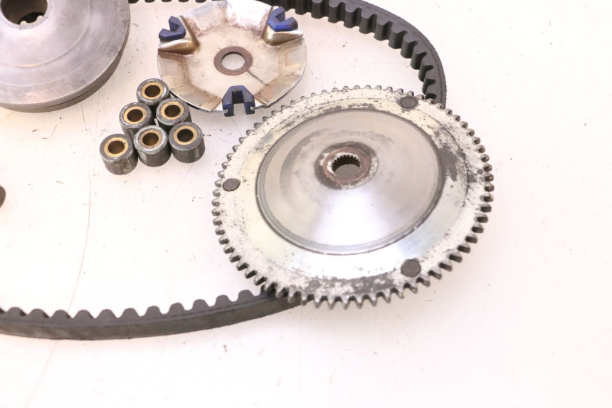 photo de VARIATORE PEUGEOT TREKKER 50 (1995 - 2004) - Altra angolazione