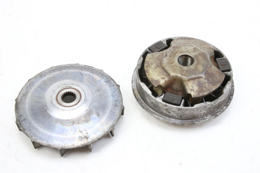 photo de VARIATORE PEUGEOT TWEET 125 (2010 - 2017) - Angolazione alternativa