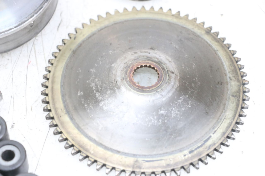 photo de VARIATORE PIAGGIO TYPHOON 50 (2000 - 2009) - Primo piano tecnico