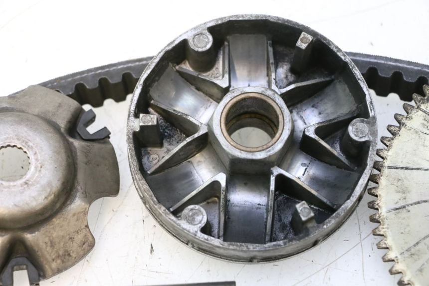 photo de VARIATORE PIAGGIO TYPHOON 50 (2000 - 2009) - Zoom sui componenti