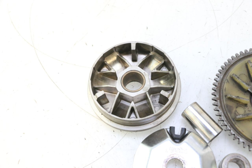 photo de VARIATORE PIAGGIO TYPHOON 50 (1993 - 1999) - Zoom sui componenti
