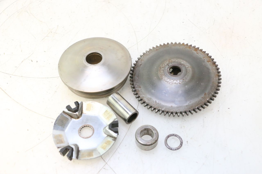 photo de VARIATORE PIAGGIO TYPHOON 50 (1993 - 1999) - Primo piano tecnico