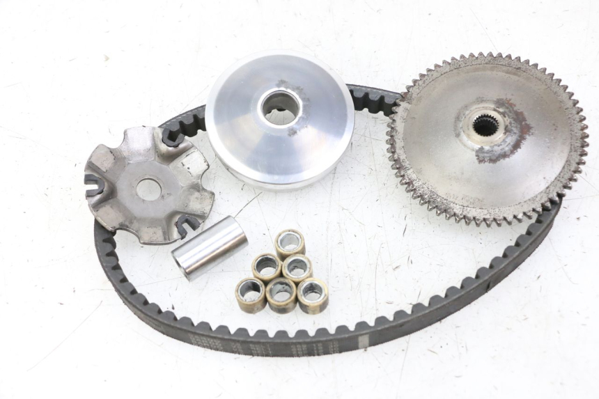 photo de VARIATORE UNIVERSAL BIKE ZN50QT-11B 50 (2018 - 2021) - Primo piano tecnico