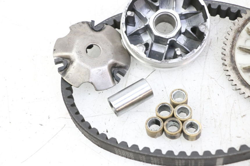 photo de VARIATORE UNIVERSAL BIKE ZN50QT-11B 50 (2018 - 2021) - Ricambio usato controllato