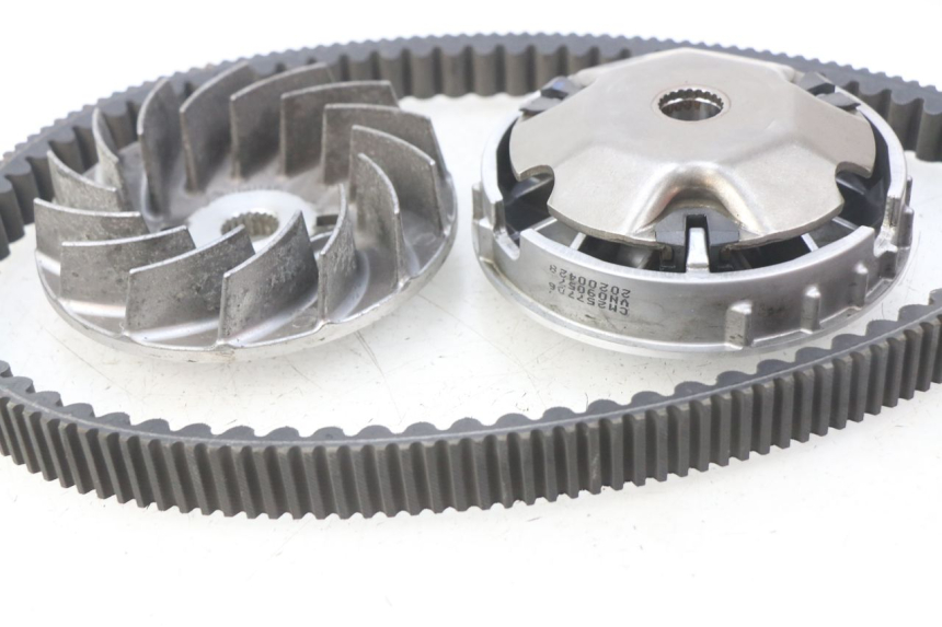 photo de VARIATORE PIAGGIO VESPA GTS IGET ABS 125 (2017 - 2023) - Dettaglio del componente