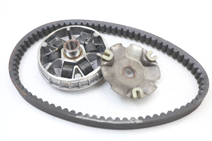 photo de VARIATORE PIAGGIO VESPA LX 125 (2005 - 2010) - Primo piano tecnico