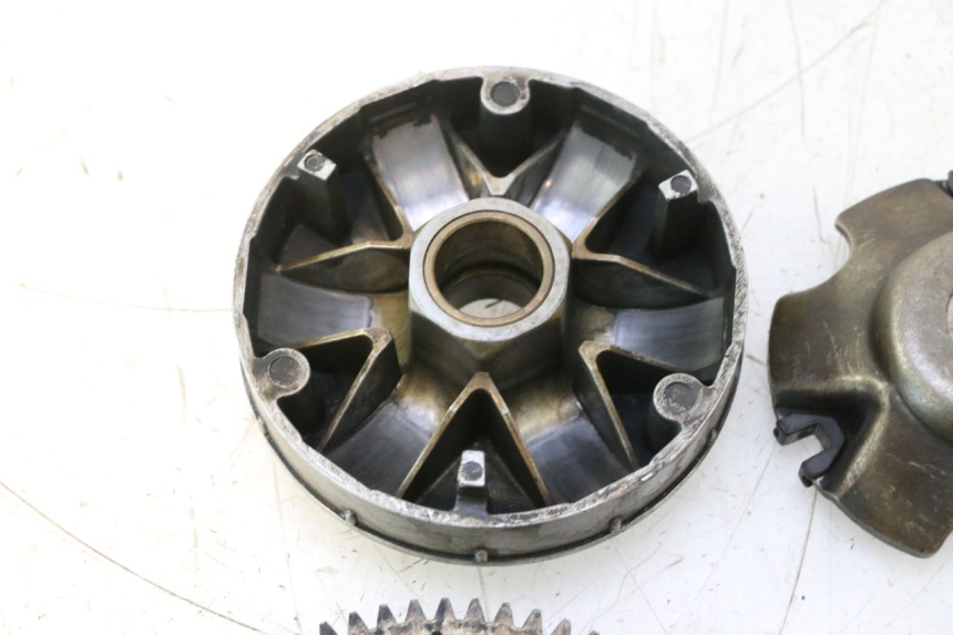 photo de VARIATORE PIAGGIO VESPA PRIMAVERA 2T 50 (2013 - 2018) - Altra angolazione