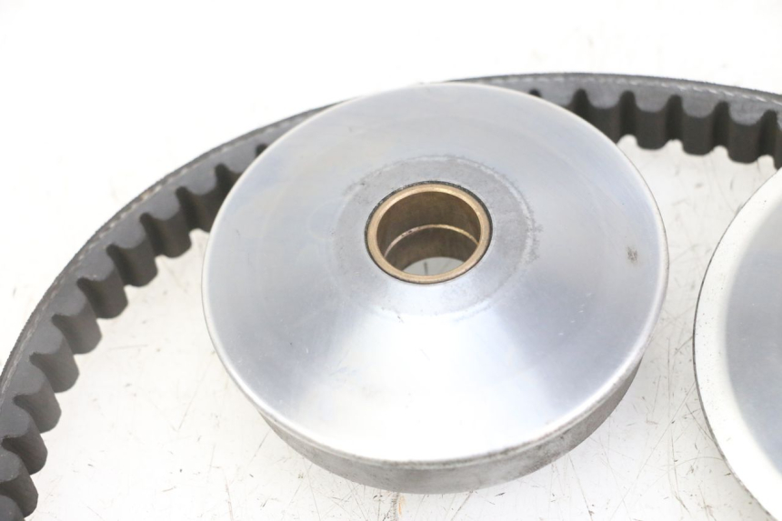 photo de VARIATORE PEUGEOT VIVACITY NEW 2T 50 (2008 - 2017) - Primo piano tecnico