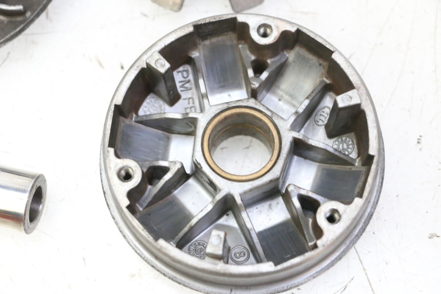 photo de VARIATORE PEUGEOT VIVACITY NEW 2T 50 (2008 - 2017) - Stato della superficie e materiale