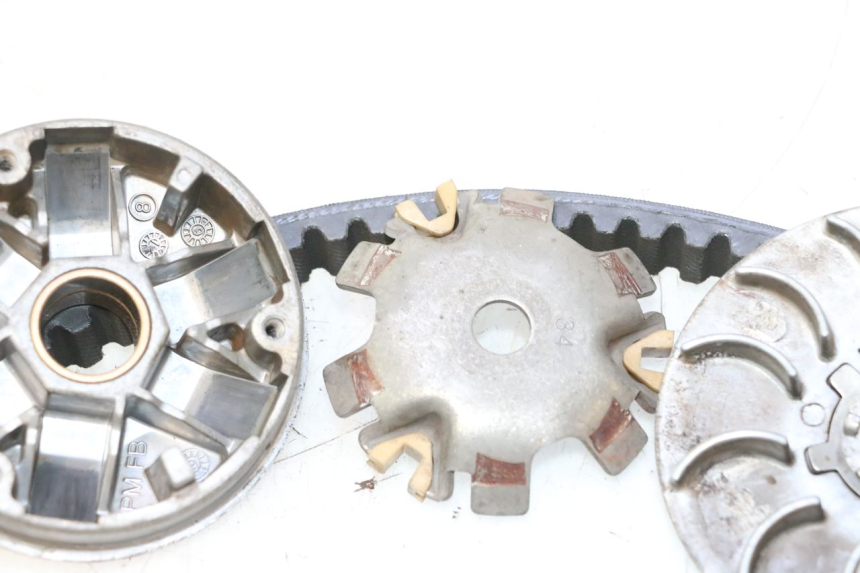 photo de VARIATORE PEUGEOT VIVACITY NEW 2T 50 (2008 - 2017) - Zoom sui componenti