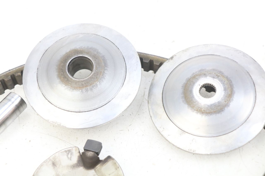 photo de VARIATORE PEUGEOT VIVACITY NEW 4T 50 (2008 - 2017) - Altra angolazione