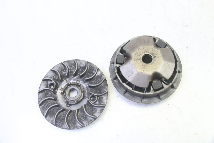 photo de VARIATORE PEUGEOT VIVACITY NEW 4T 50 (2008 - 2017) - Zoom sullo stato d'uso