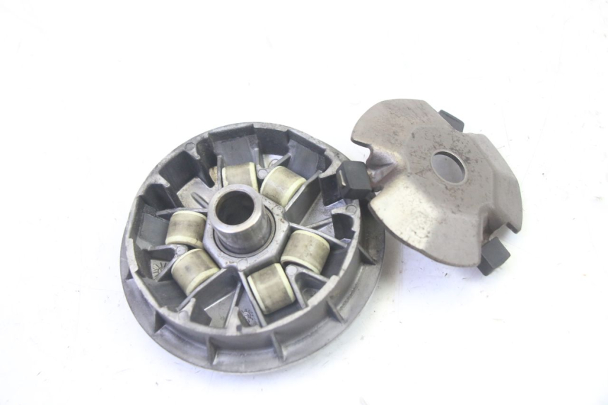 photo de VARIATORE PEUGEOT VIVACITY NEW 4T 50 (2008 - 2017) - Primo piano tecnico