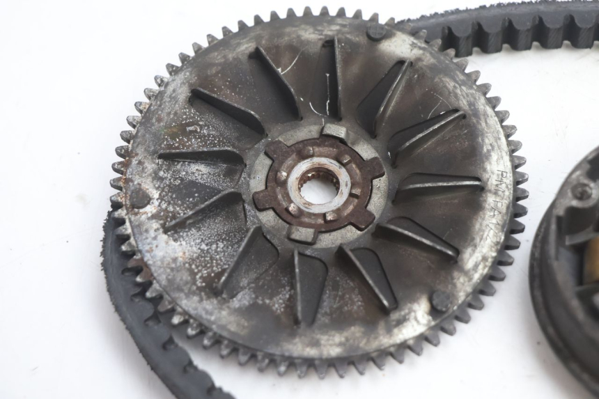 photo de VARIATORE PEUGEOT VIVACITY 50 (2004 - 2009) - Primo piano tecnico